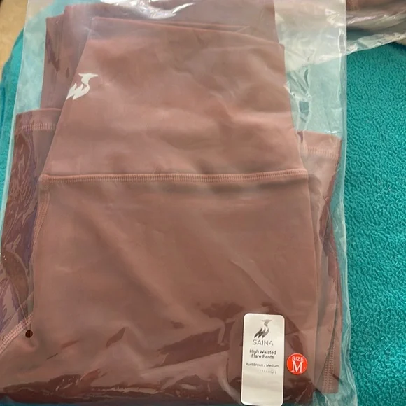 HIGH WAISTED FLARE PANTS - Picture 3 of 6